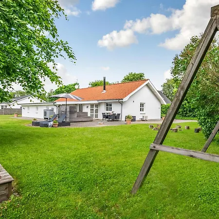 Amazing In With Kitchen